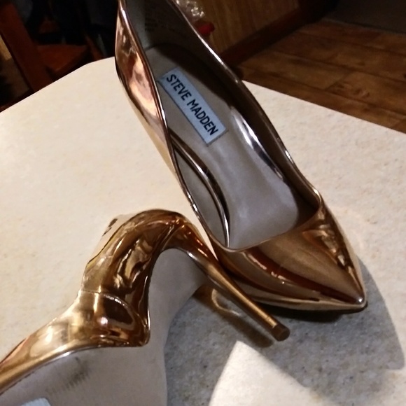 Heels - Picture 3 of 6